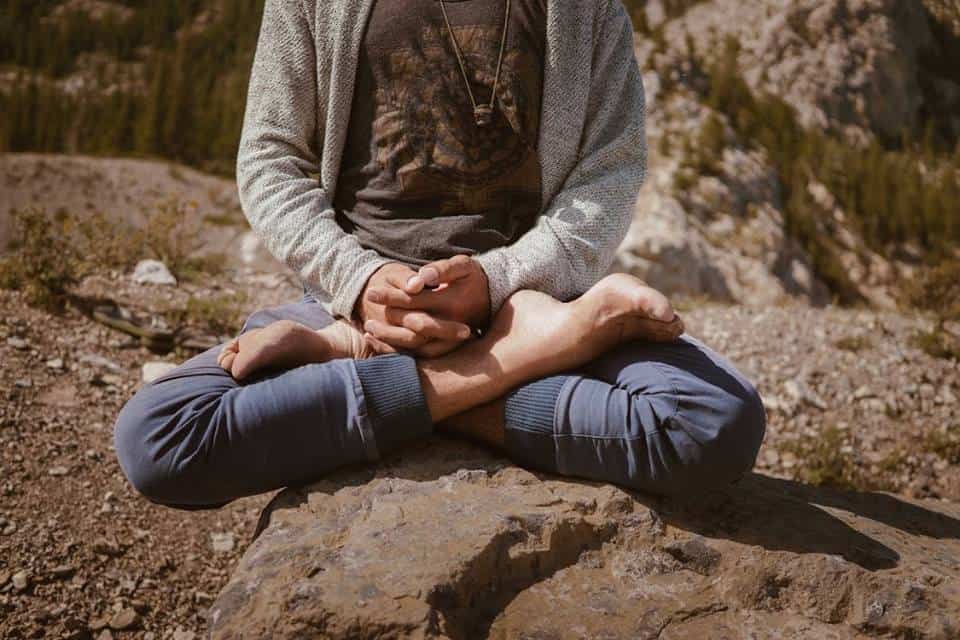 040: Becoming a Sustainable Full-Time Yoga Teacher with Andrew Misle