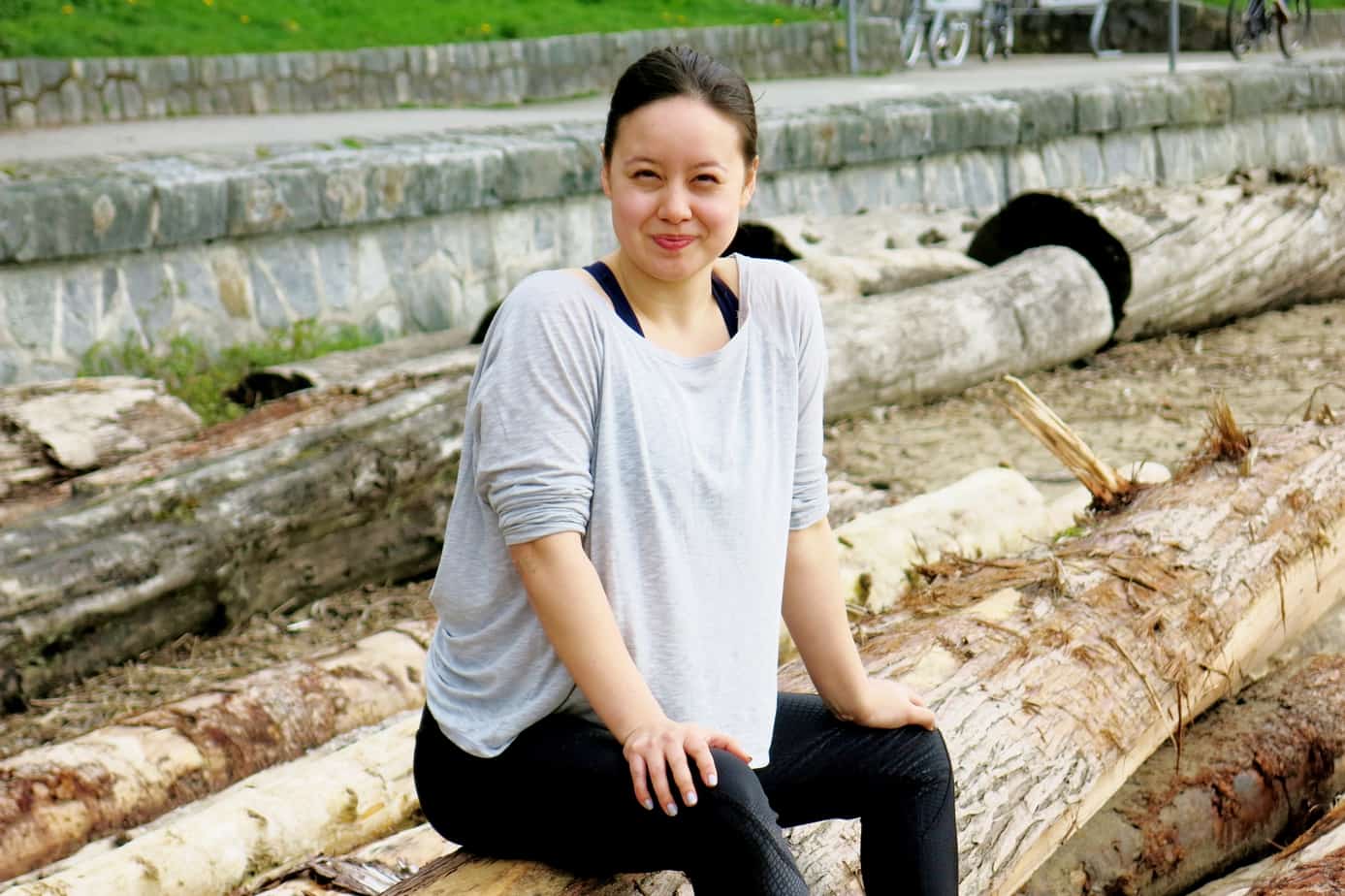 038: Digging Deeper into the Business of Yoga with Laura Fraser