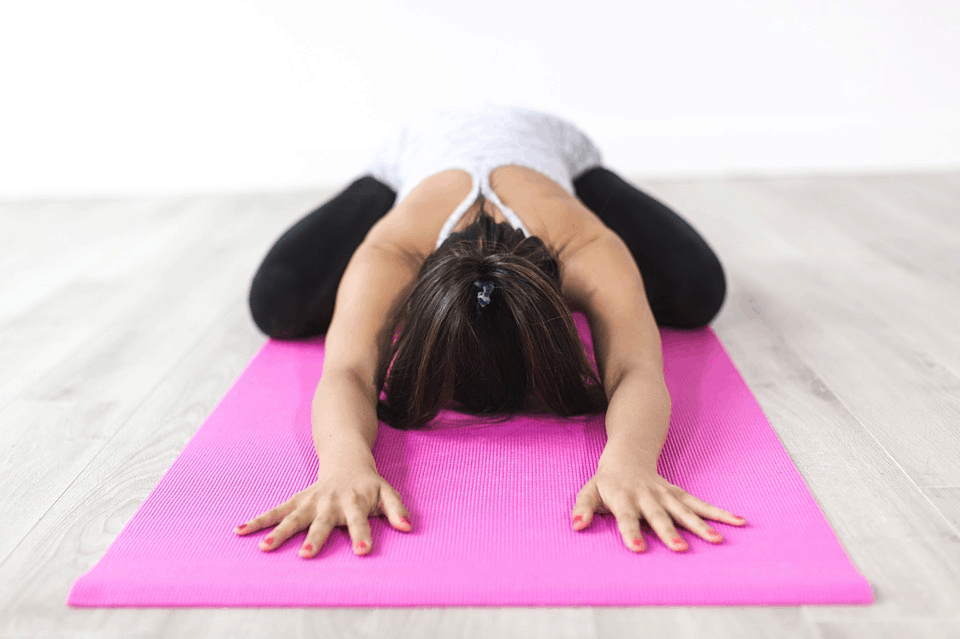 The Beginner’s Guide To Practicing Yoga