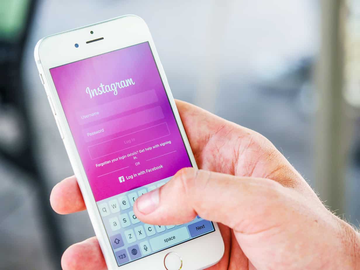 How to Make Your Yoga Business a Hit on Instagram